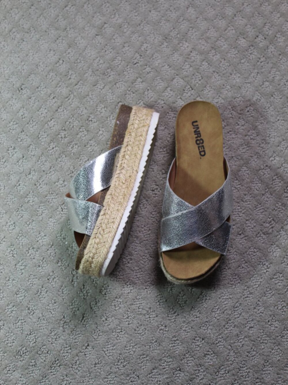 Unr8ed Size 7.5 Silver Cross-Over Espadrille Platform Slip-on Sandals